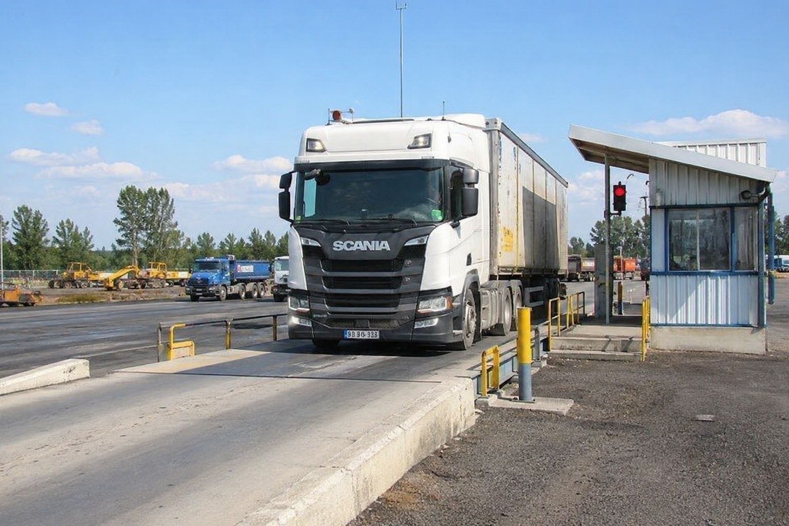 Digital truck scale load cells improving weighing accuracy and fraud prevention.